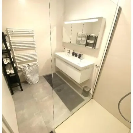 Luxury 2 Bedrooms Family Flat In Center W. Parking Apartment *