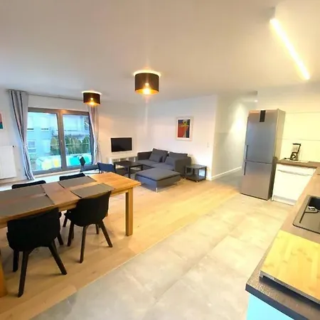 Apartment Luxury 2 Bedrooms Family Flat In Center W. Parking *